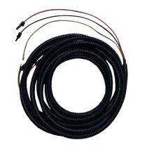 Composants du kit solaire T6000 : panneaux et connecteurs MC4